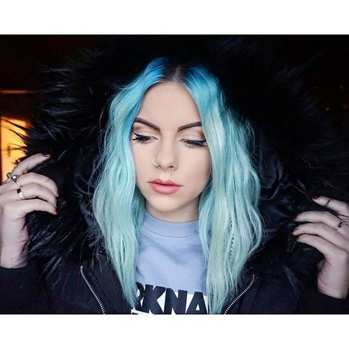 dropdeadbeautiesxo:  https://www.youtube.com/channel/UCJKkDLsBN4g7v0KlyYjmY0g 