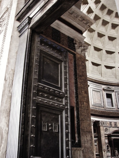 last-of-the-romans: The Pantheon in Rome, 2nd century AD.