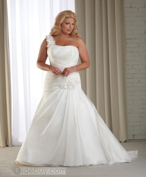 Plus size wedding dresses