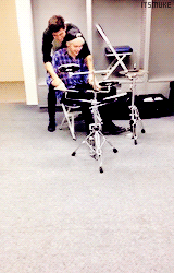 itsmuke:  DRUM LESSONS with huke lemmings 