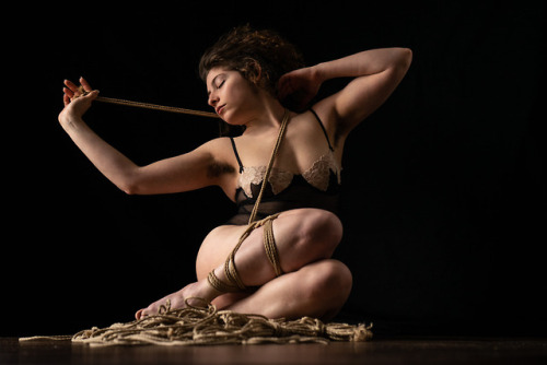 A more classical look for a shoot with AleFruscella.  2/13/19Rope/Model:  AnyaDemure 