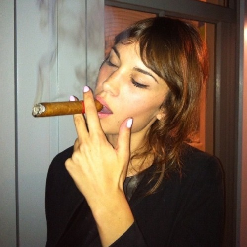 avirgorising:  Alexa Chung
