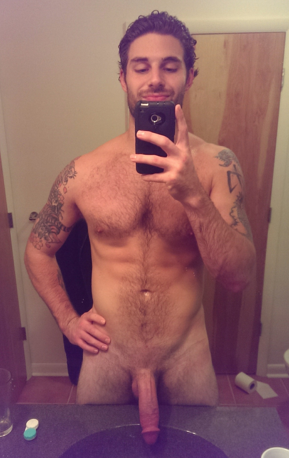 amateurhunks:  &gt;Rough and Ready Rednecks-  http://readyrednecks.tumblr.com/Real