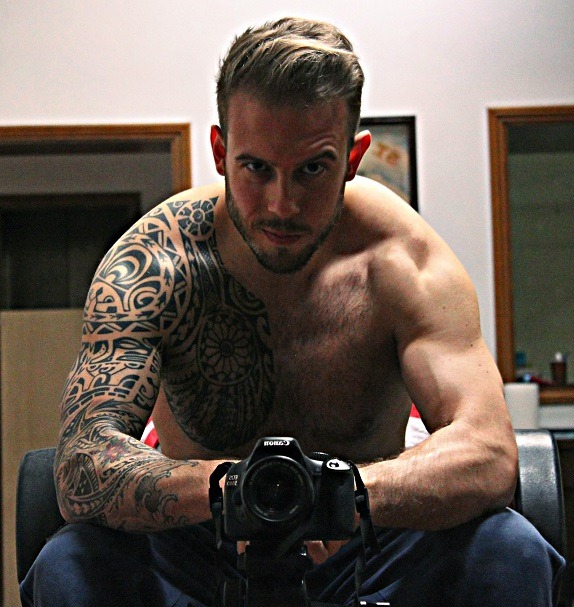 The sexy low&ndash;key&ndash;lyesmith tagged me on this &hellip; i have