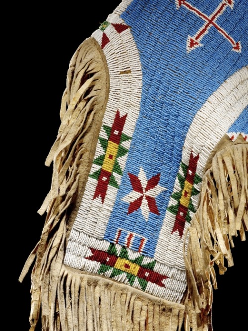 Dress, beaded decoration, probably Sioux, said to have been used by Wahpetonwan Dakota ( Wahpeton So