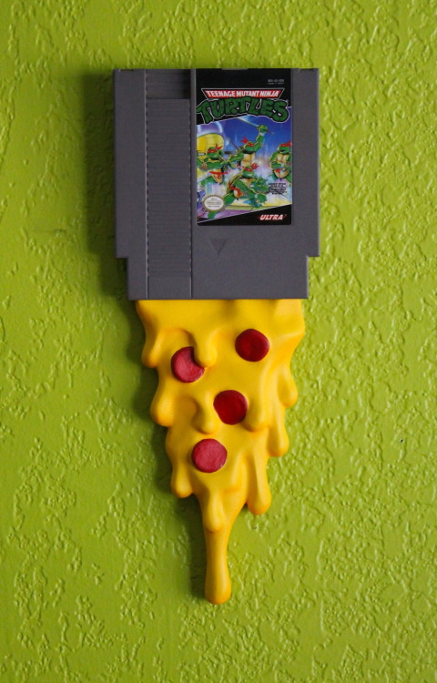 pop-culture-dump:  “Teenage Mutant Ninja Turtles” Slime cartridge 