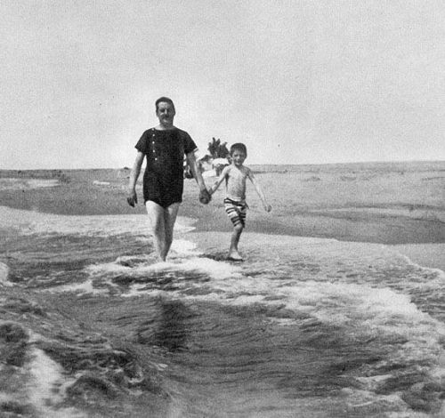 semioticapocalypse:  Puccini with his son Antonio, age 7. Antonio was born in 1886, two years into Puccini’s relationship with Elvira, but was not legitimized until 1903, when his parents married.  [::SemAp FB || SemAp::]