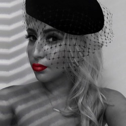 Ok NOW I look like Lady Gaga https://www.instagram.com/p/BoUtUZPhHWb/?utm_source=ig_tumblr_share&amp;igshid=1j29jib8z3oef