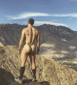 jockbros:  Furry muscle ass. Ever gotten naked on a mountain top? It’s a good feeling.