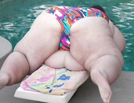 big-jean-ssbbw:  More videos of ssbbw women here http://bit.ly/1rBdKAb 