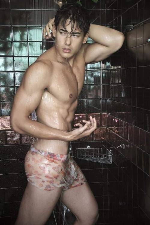 kevindeklein77:adzongc:#Shower