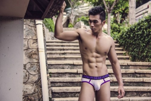 infinitegasians: Tuan Kiet 001