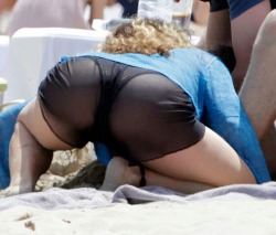 celebspleasurepics:  Shakira ass in a thong at the beach