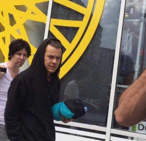Harry at SoulCycle yesterday in Washington DC! (August 9 2015)