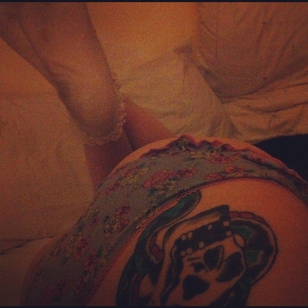 lass-and-suicide:  Small little panties ;) 