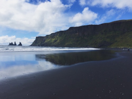 I’ve wanted to go to the Black Sand Beaches of Vik for about 3 years now. My goal this year wa