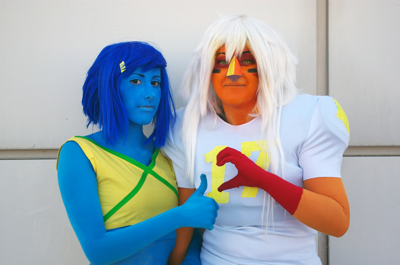 poosin: Heart emoji meme Lapis @fuse-with-me Jasper @poosin Fb AU version cosplay