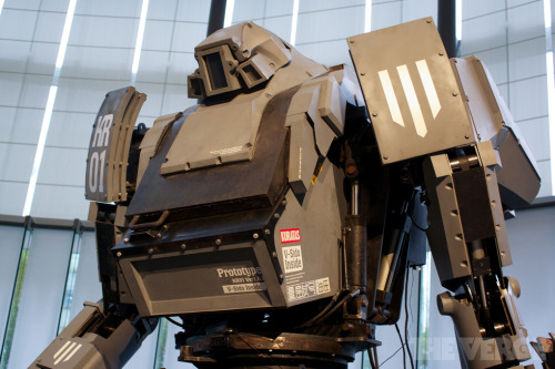 Kuratas / real mech. (via Iron Giant: Up close with Kuratas, the $1.4 million, 4-ton mech robot | Th