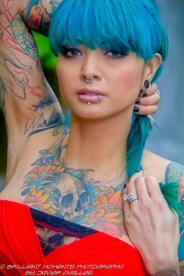 apetmaster:  #Scarlett Lash  #tatoo  #colored hair  #piercing