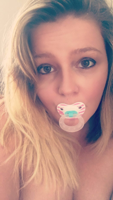 wavveygurl69:  Feelin cute in cloth diaper