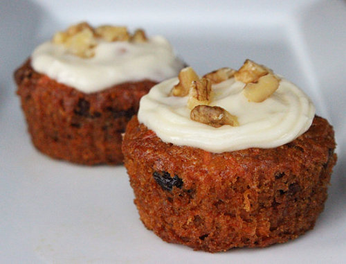 Vegan Carrot Cake Cupcakes With (Vegan) Cream Cheese Frosting