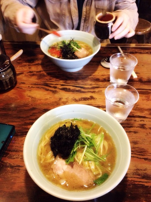 Today I went to a ramen restaurant next to the school with my friend audry~ we had some AMAAAZING ra