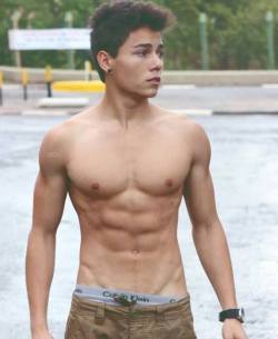 point-ji:Athletic men / teen / boy  