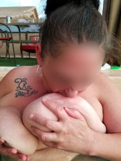 azbbwcpl: Titty time w @azbihotwife