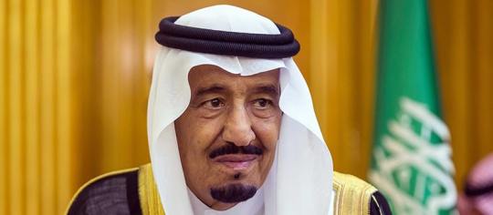عندما علم الملك عبدالعزيز أن خصم الرجل هو الملك عبدالعزيز نفسه أمر بإخراجه من مجلسه.