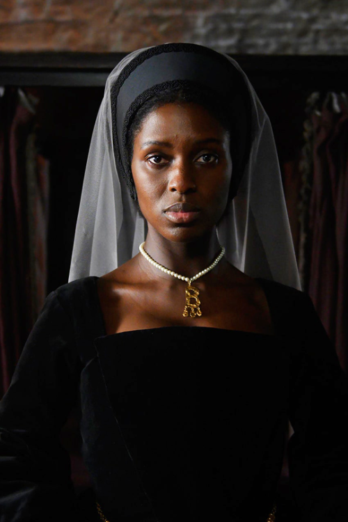 thecinematics:First look at Jodie Turner-Smith as Anne Boleyn in three-part miniseries Anne Bol