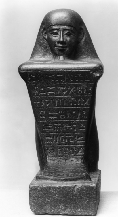 Block statue of Pe-Kher-Kons.  Artist unknown; ca. 946-736 BCE (Third Intermediate Period).  Now in 