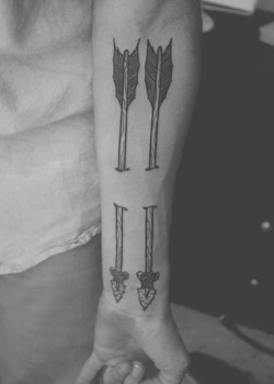 drawings-on-bodies:  Tattoo blog 