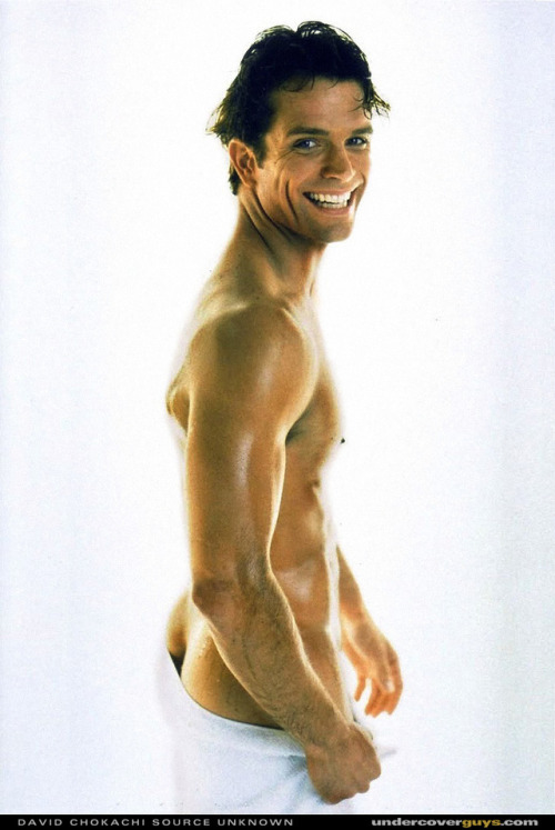 undercoverguys: Throwback Thursday’s Towel Boy, David Chokachi Before David was a Baywatch star, he was an Undergear model back in the ‘90s! This series of towel teases seems to be from the Baywatch era. Quick! Drop the towel! Someone needs help! 