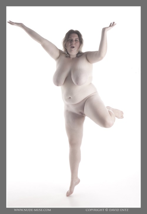 Love curvy women