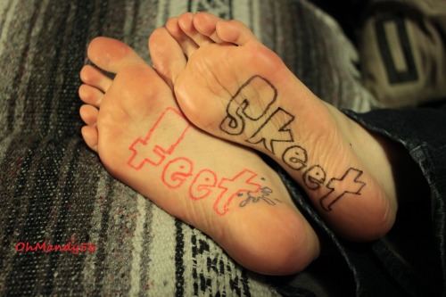 Another blog, skeetfeet, also loves my feet enough to make me their avatar.  :) Thank you! Agai