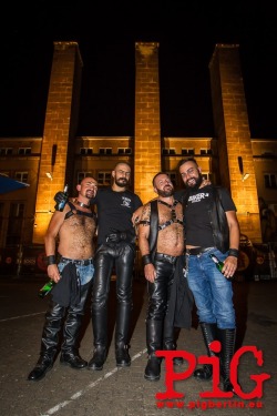 leather-big-wolf:  Memories from last year’s