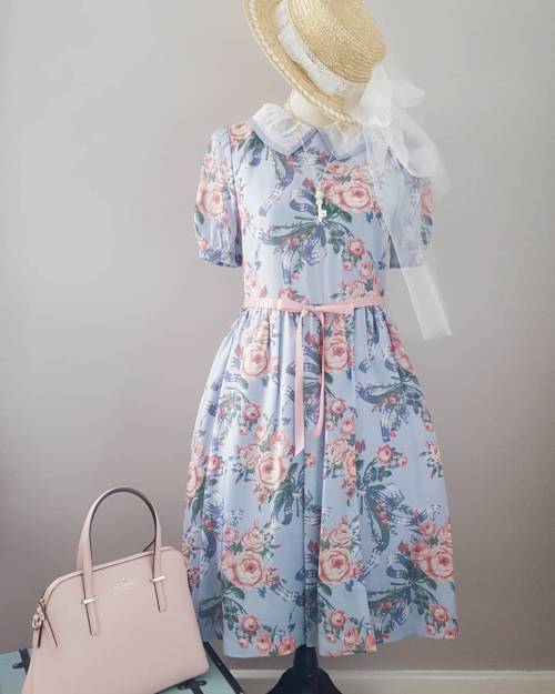 Spring is officially here! #rosebouquet #janemarple #otomekei #otomefashion #katespade #tokimekigabr