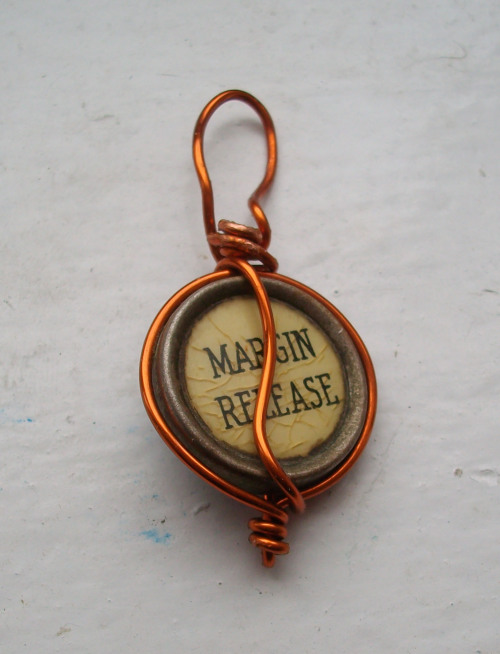 obligeme:copper wire wrapped typewriter and register keys (x)Buy her stuff, guys!