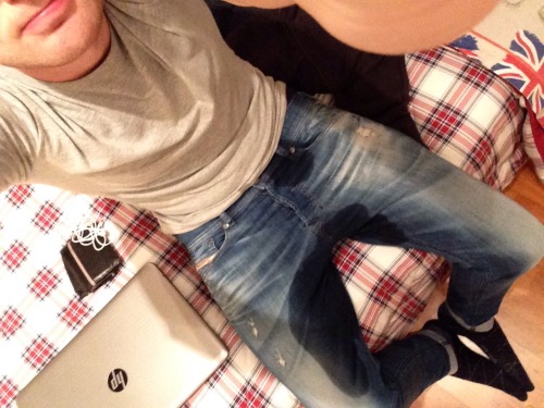wetboy90:  Calvin klein <3 