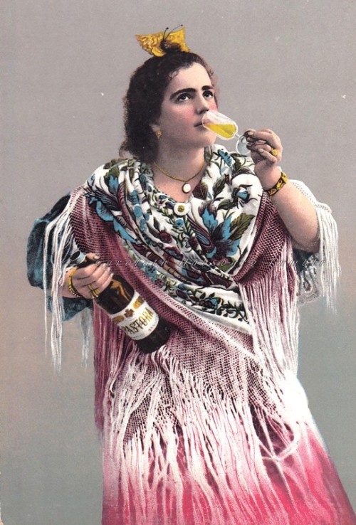 carolathhabsburg:   Lady from Andalucia , Spain. Early 1900s. 