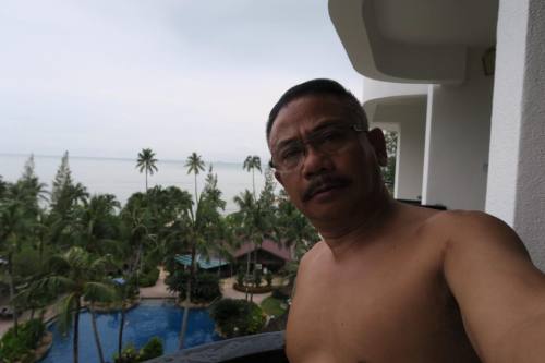 ayah72: deem50: rafflesmen: Friendly fun Thai Love you dad Comel ayah Thai ni