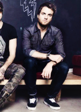 Vegases-Blog:  Favorite Band Member Meme: Rian Dawson           ↳ Nine Outfits