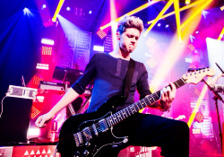 Niall Hiram on We Heart It. http://weheartit.com/entry/87781458/via/n3yshawash3r3