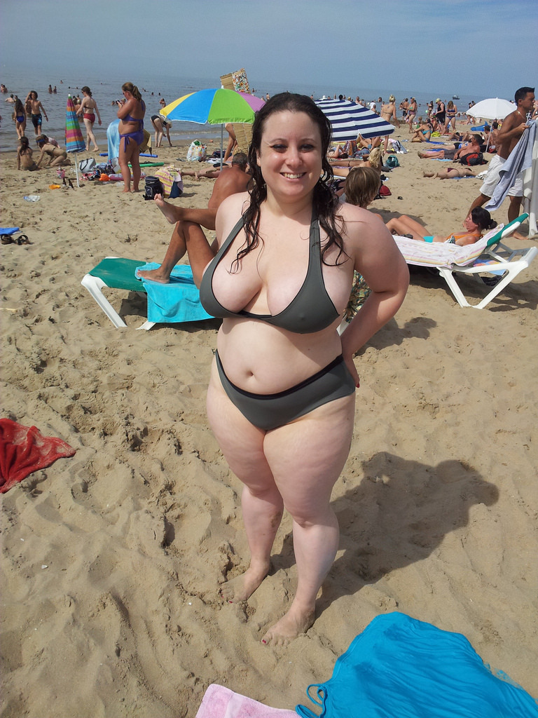 Love your big soft curves placed in your bathing suit.  Great breasts hanging low. 