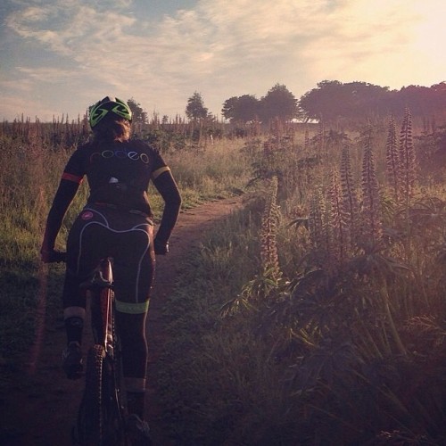 castellicycling:  @rodeo_labs SingleTrack with @starrwalker