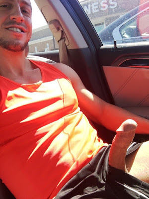 gaykevinsouthshore:  vegasjock:  Real Men Carjack ⭐️⭐️⭐️⭐️⭐️   🧜‍♂️💪🏻🐍