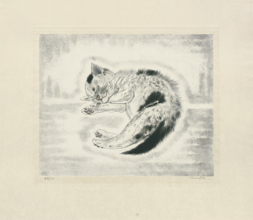 Tsuguharu Foujita, Les Chats, 1930. Aquatint. Published by Apollo, Éditions Artistiques, Paris. Via 