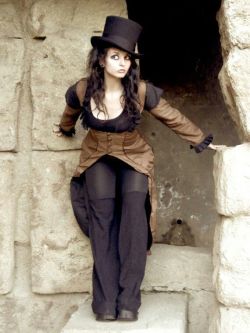 steampunk-hotties:  Steampunk Fashion