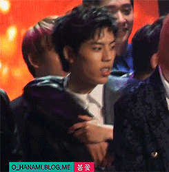 namuwife:  Clingy L.joe towards Dongwoo hyung 