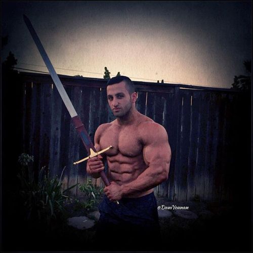 myfavoritemusclemen:  Dani Younan  